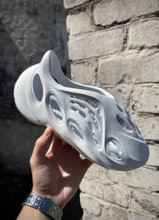 Жіночі кросівки yeezy foam runner white (no logo)