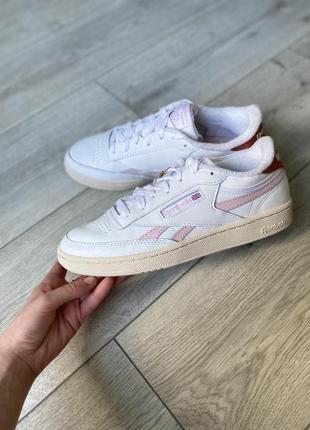 Утепленные кроссовки оригинал reebok club c h68693