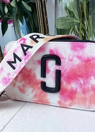 Женская сумка марк джейкобс розовая marc jacobs the snapshot tie dye pink