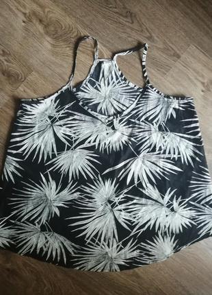 Короткая маечка