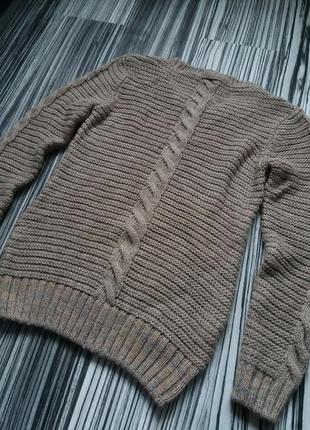 Вязаный пастельный свитер с интересными манжетами4 фото
