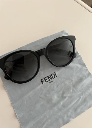 Очки солнцезащитные fendi5 фото