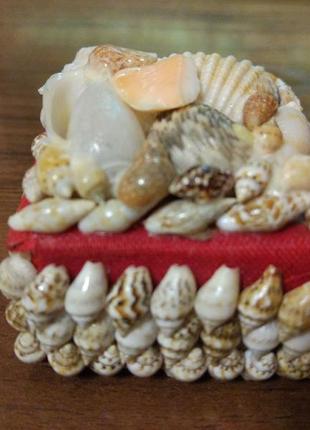 Шкатулка из ракушек