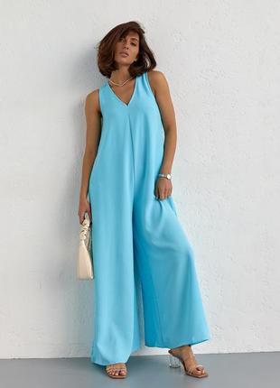 Женский летний комбинезон свободного фасона.