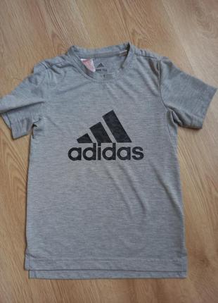 Футболка adidas, 7-8 лет