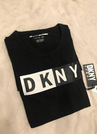 Черное двухцветное платье-футболка с логотипом - dkny2 фото