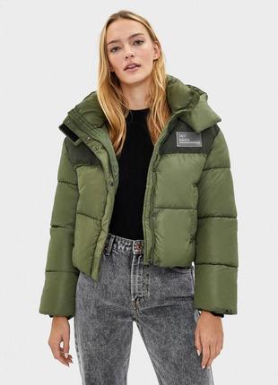 Розпродаж на нову куртку bershka