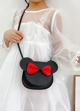 Маленька дитяча сумочка в стилі міккі маус пудрова.3 фото