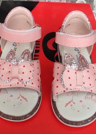 Розовые босоножки сандалии с пяткой для девочки 21,223 фото