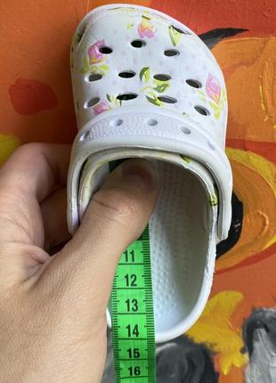 Crocs сандали 21 размер детские белые оригинал3 фото