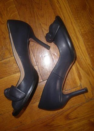 Шкіряні туфельки hobbs) 38р італія