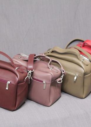 Сумка-чемоданчик кожаная на 1 отделения кросс-боди через плечо 10 цветов3 фото