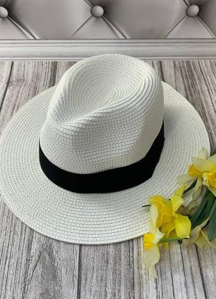 Летняя шляпа федора с черной лентой1 фото