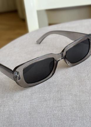 Сонячні окуляри, чорні, сірі, коричневі сонцезахисні очки5 фото