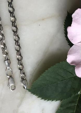 Ланцюжок срібний:51 см.