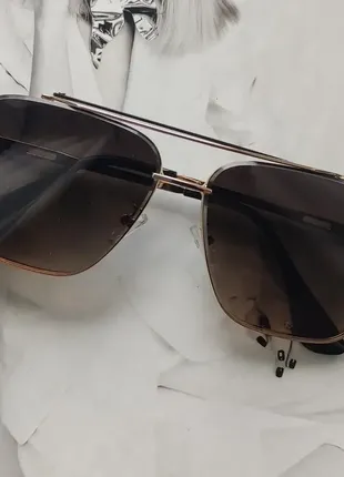 Подарунок  вправо квадратні окуляри авіатори коричневий+золото (6634)