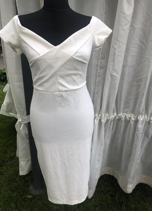 Платье кремовое