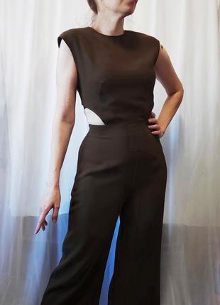 Суперовий комбінезон zara хакі топ із відкритою спиною та широкими штанами колютами