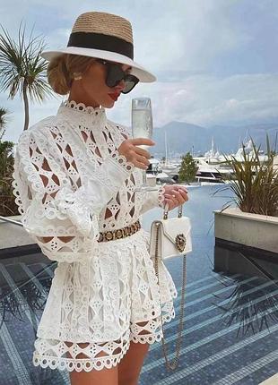 Костюм в стиле zimmermann оргаза шорты блуза белый