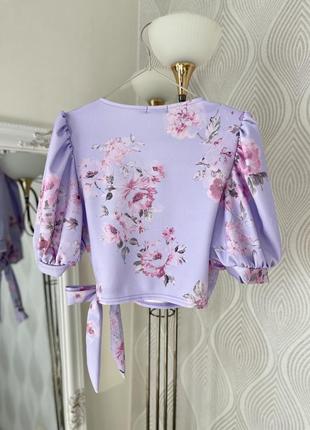 Укороченная цветочная блуза на завязке с рукавами буфами в размере m от boohoo3 фото