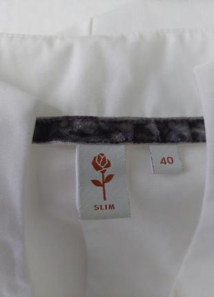 Женская белая рубашка seidensticker с вышитой черной розой9 фото