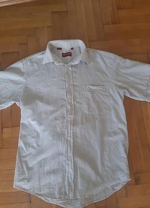 Лляна сорочка в стилі кежуал