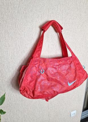 Стильна спортивна сумка nike, оригінал2 фото