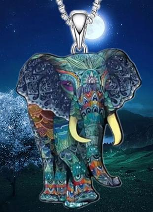 Необычная подвеска слон