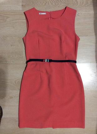 Платье коралловое елегантное