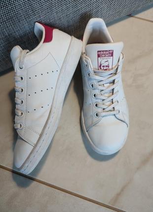 Кроссовки adidas stan smith j b32703.