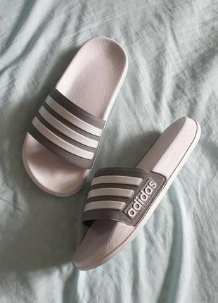 Женские шлепанцы adidas slides white grey / smb4 фото