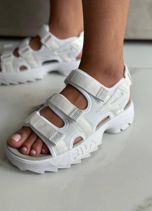 Жіночі сандалі fila disruptor 2 sandal white / smb2 фото