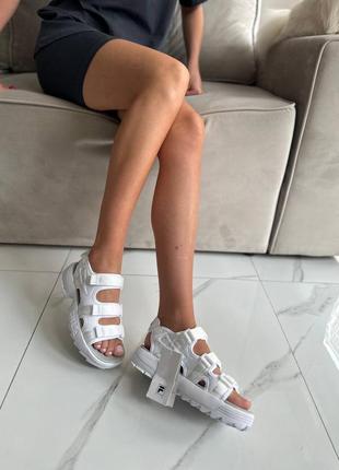 Женские сандалии fila disruptor 2 sandal white / smb10 фото