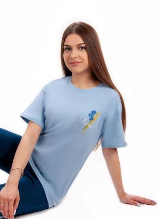 Женская футболка оверсайз с вышивкой6 фото