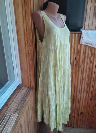 Легкое итальянское вискозное платье в ромашках4 фото