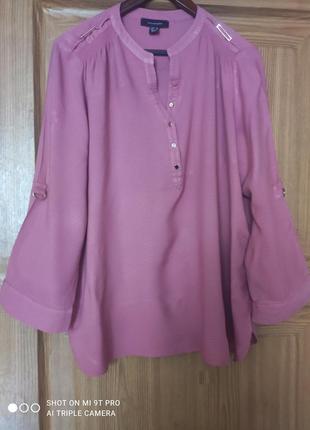 Блуза жіноча. гарного цикламенового кольору.  виробник romana