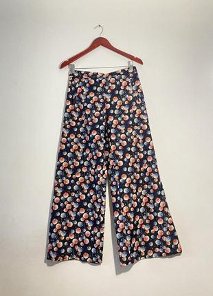 Клешные брюки topshop с высокой посадкой в цветочный принт9 фото