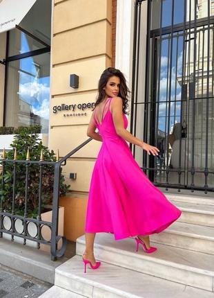 Коктейльна сукня міді на бретелях