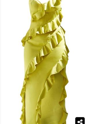 Длинное вечернее макси платье в пол с разрезом на ноге и рюшами5 фото