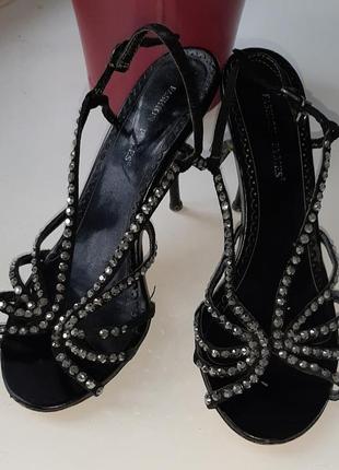 Замшеві босоніжки