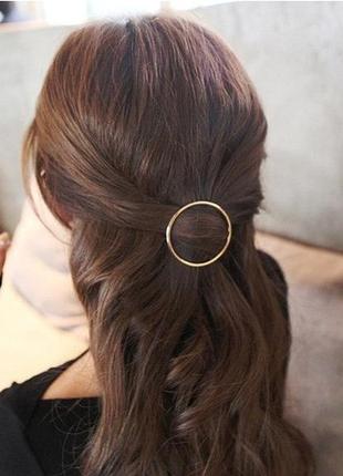 Красивое украшение для волос заколочка  "круг"3 фото