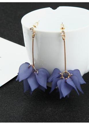 Женские сережки гвоздики "цветочки " синие