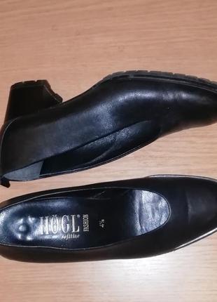 Стильні шкіряні туфлі