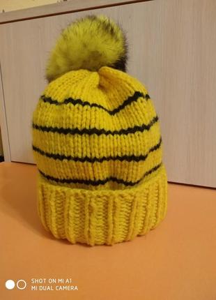 Жовта Шапка в смужку