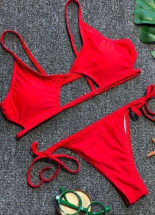 Купальник женский раздельный  плавки на завязках красный4 фото