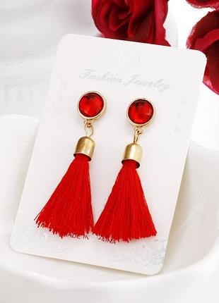 Жіночі сережки-пензля з камінчиком червоні маленькі