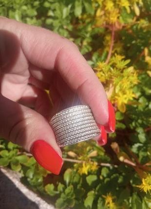 Продам серебряное кольцо от киевского ювелирного завода