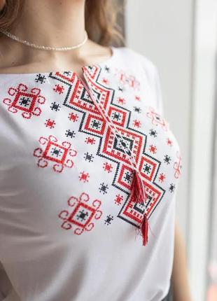 Жіноча футболка вышиванка фірми галичанка (розмір 3xl)1 фото