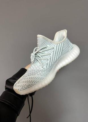 Логоглазный бельлые кроссовки adidas yeezy boost 350 “cloud white” белые женские кроссовки adidas yeezy boost 350 в сеточку3 фото