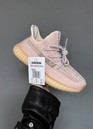 Лёгкое бежевое кроссовки adidas yeezy boost 350 бежевые женские кроссовки адедас